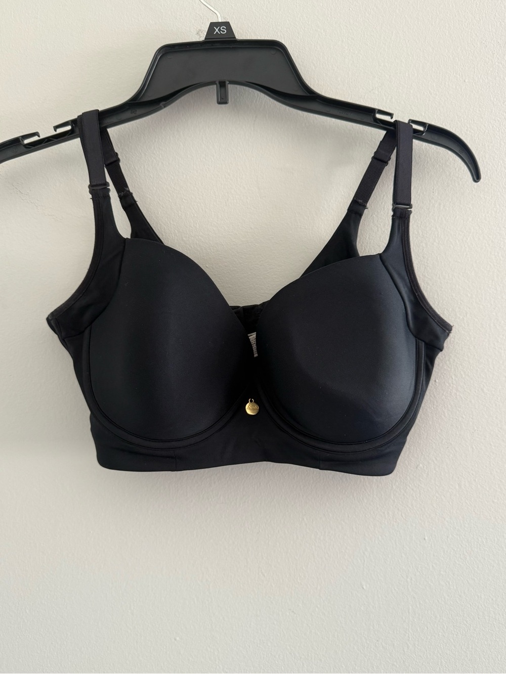 Everyday Black Wireless Full-Coverage Bra with Molded Cups